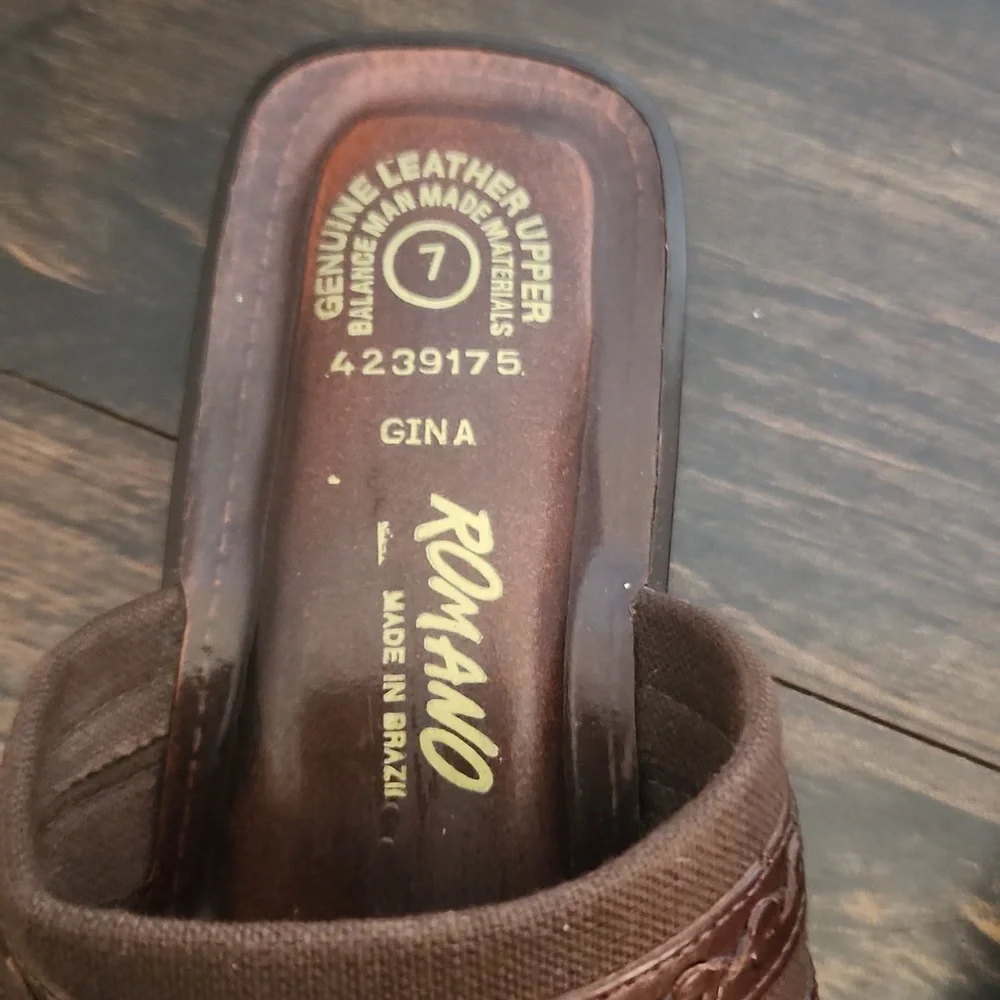 Romano Gina women’s slip on leather sandals size 7 - Picture 6 of 10